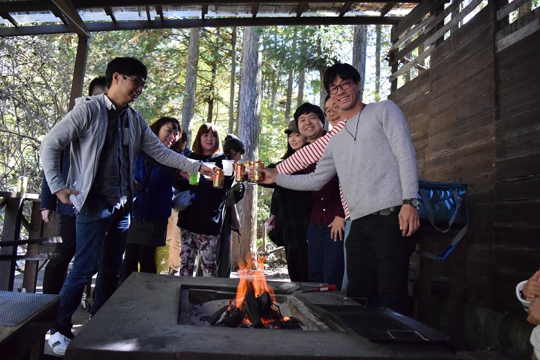 ふれあい広場のBBQテラス