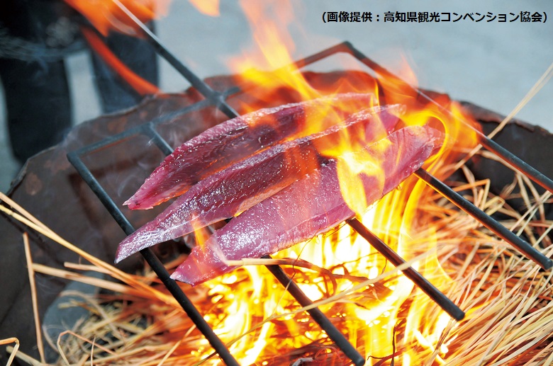 カツオの藁焼き