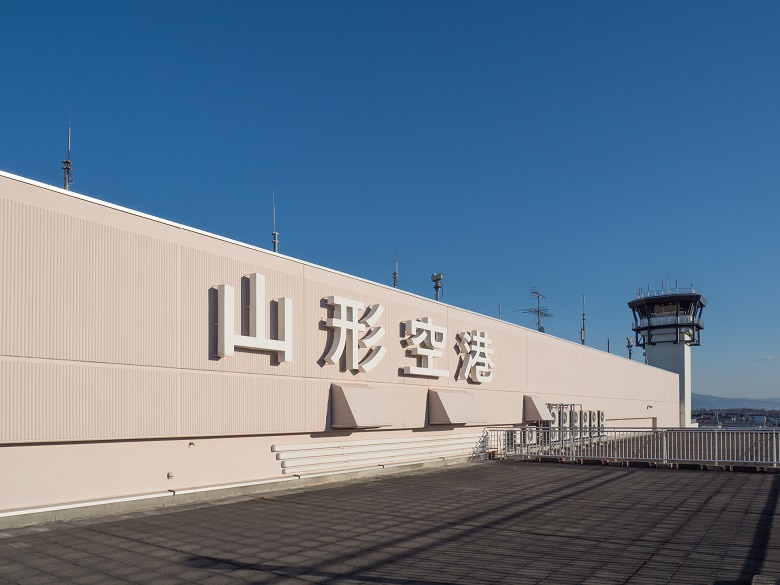 山形空港の貸切バス乗り場