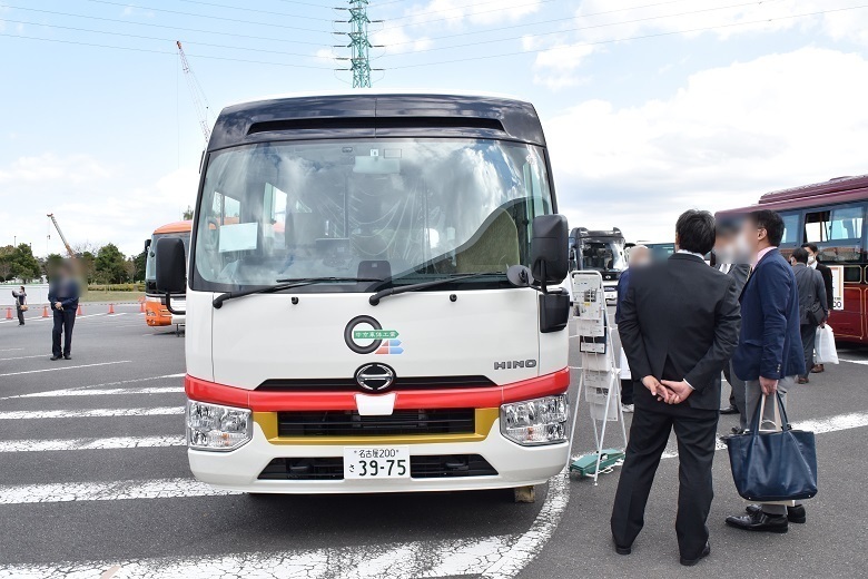 中京車体の展示したリエッセⅡ