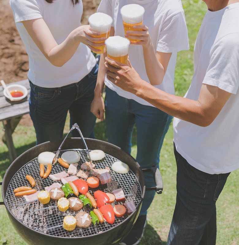 デイキャンプで冷たいビールとBBQ