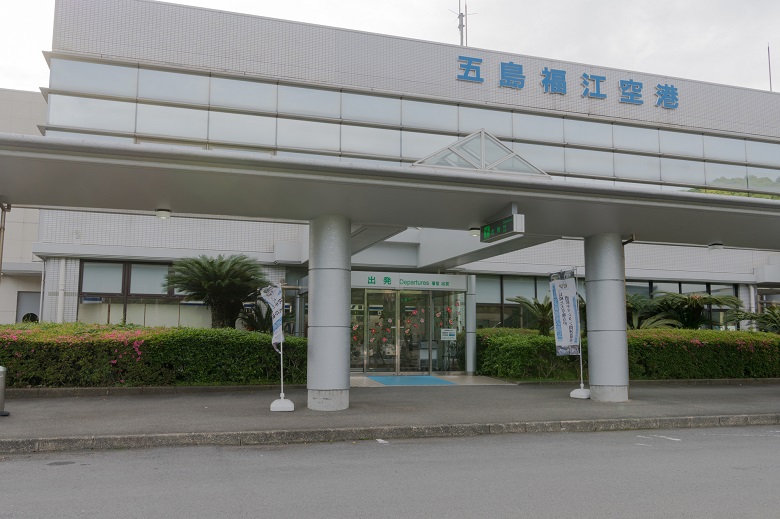 福江（五島つばき）空港の貸切バス乗り場