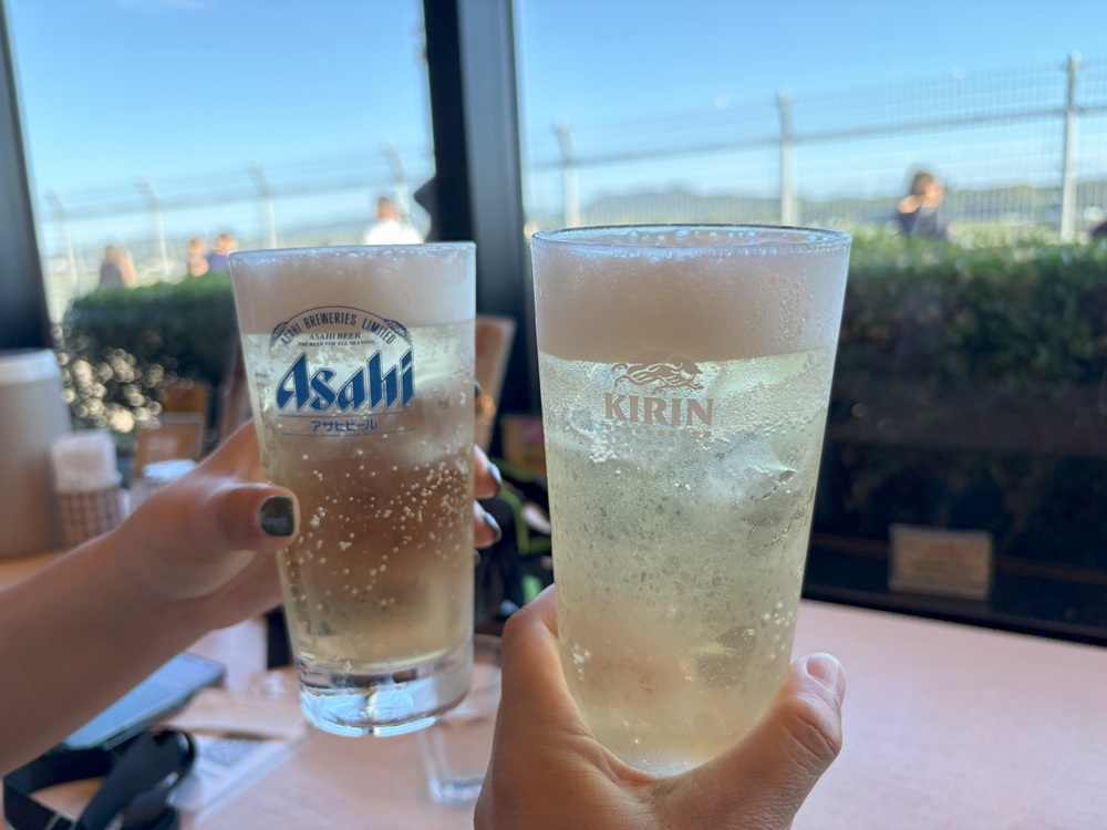 レストランからは飛行機が見える
