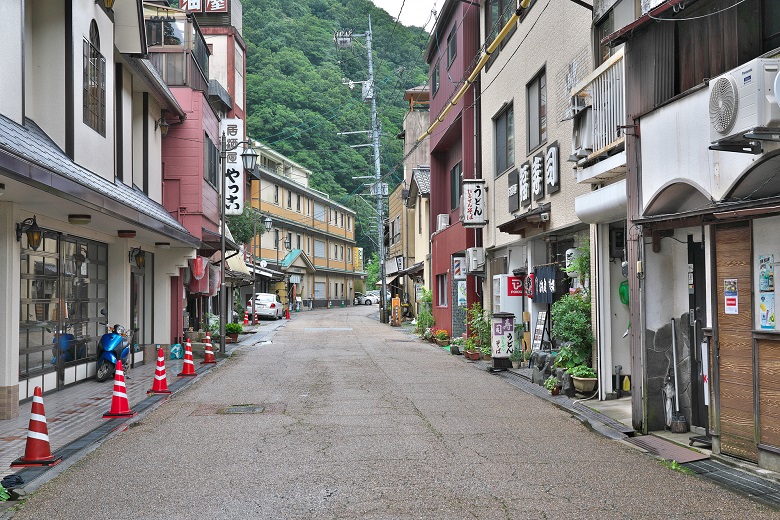 湯原温泉の街並み