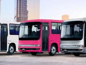 中型観光バスいすゞ自動車ガーラミオ
