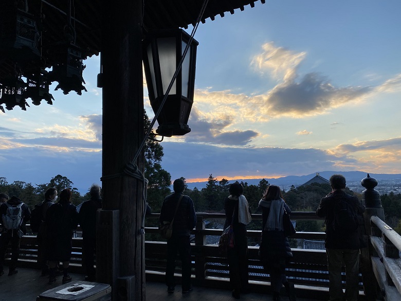 東大寺二月堂からの夕陽