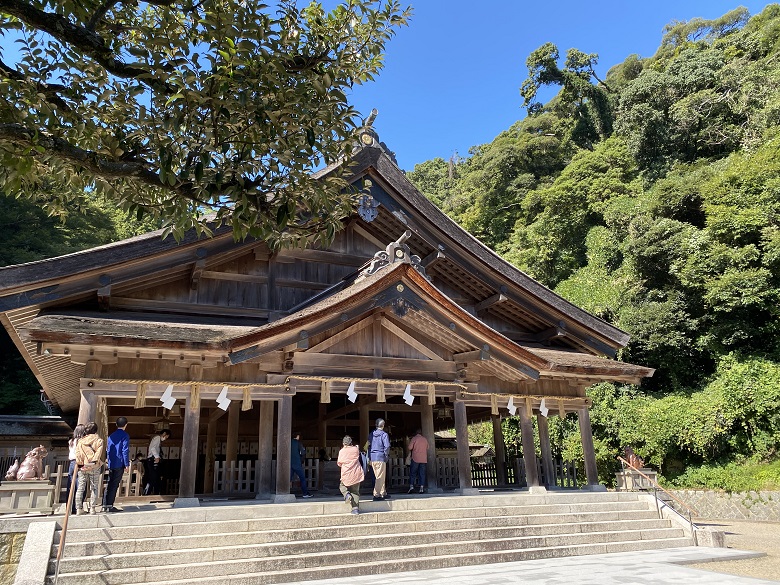 美保神社の拝殿