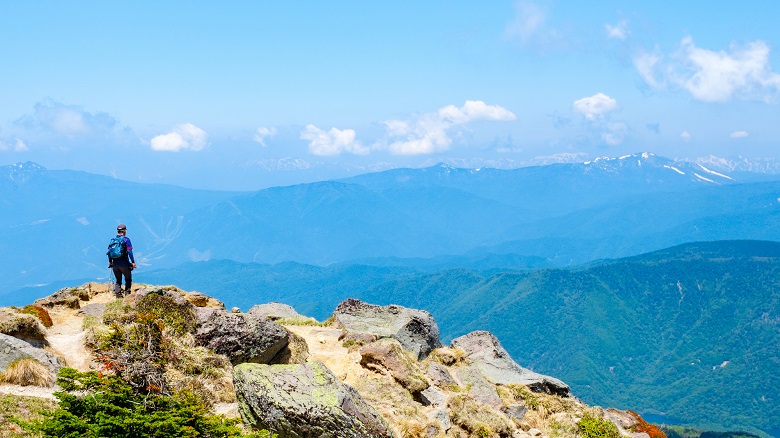 群馬県で登山！山岳部の貸切バス片道利用、バス料金の目安は？