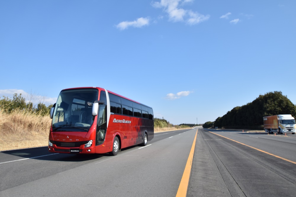 三菱ふそう「エアロクイーン」2019神モデル