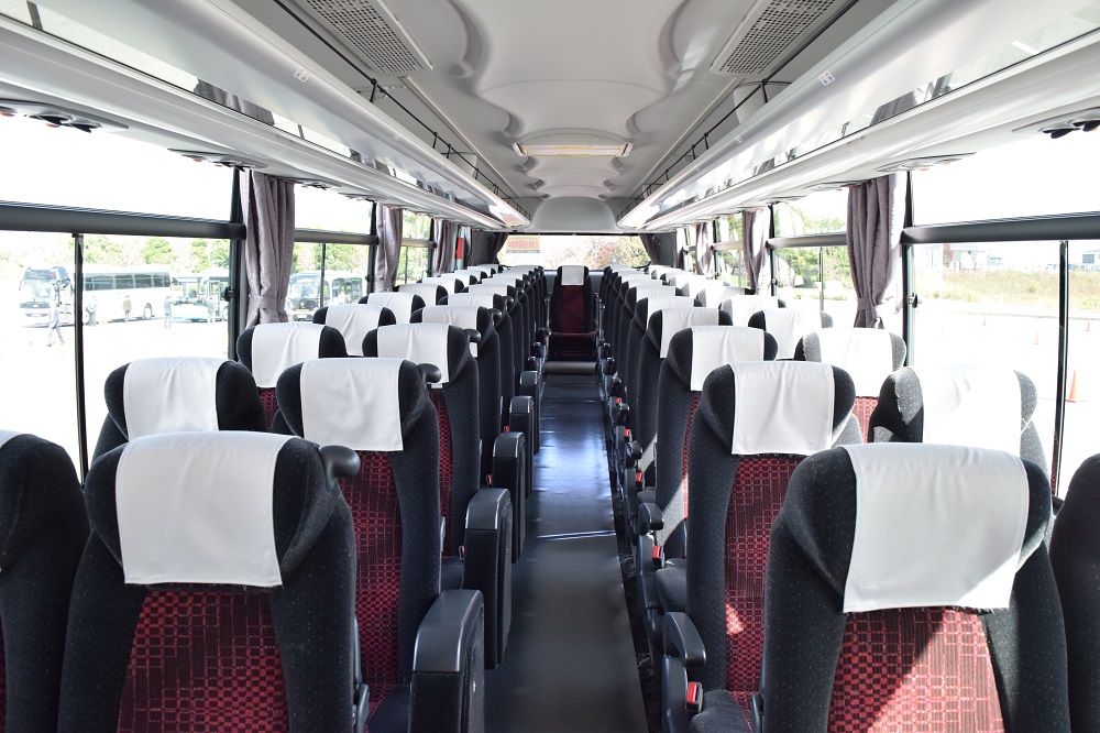 大型観光バスの座席数