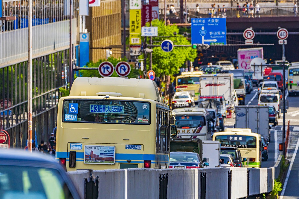 高速道路は使わず下道を使う