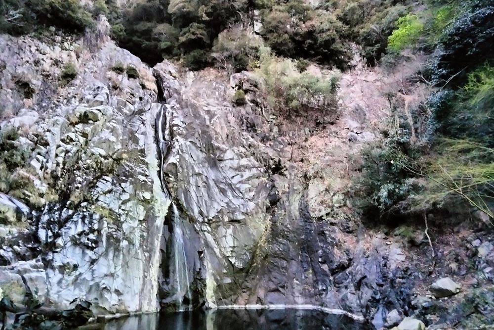 新人・ダイチ撮影の布引の滝（雄滝）