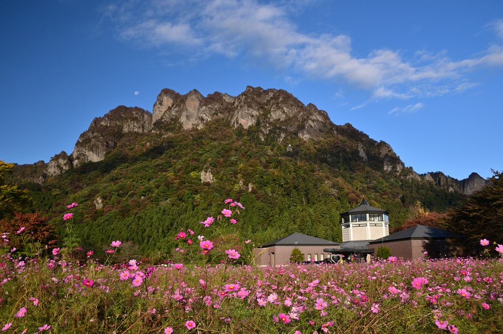 妙義山