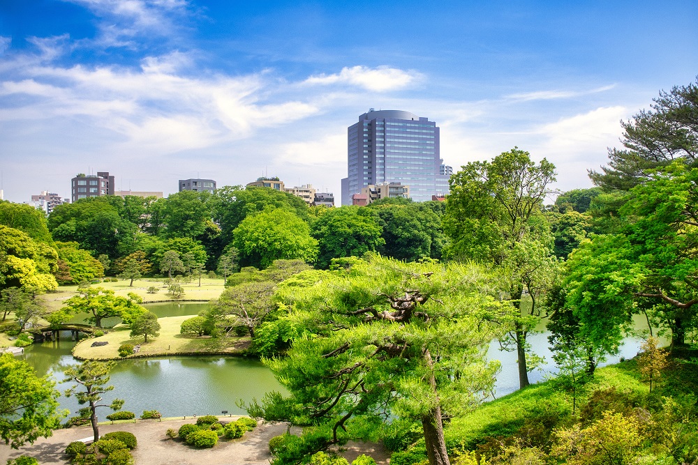 六義園