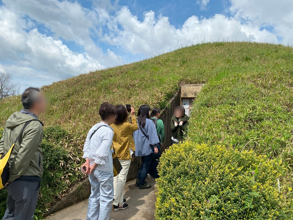 藤ノ木古墳の中を見学