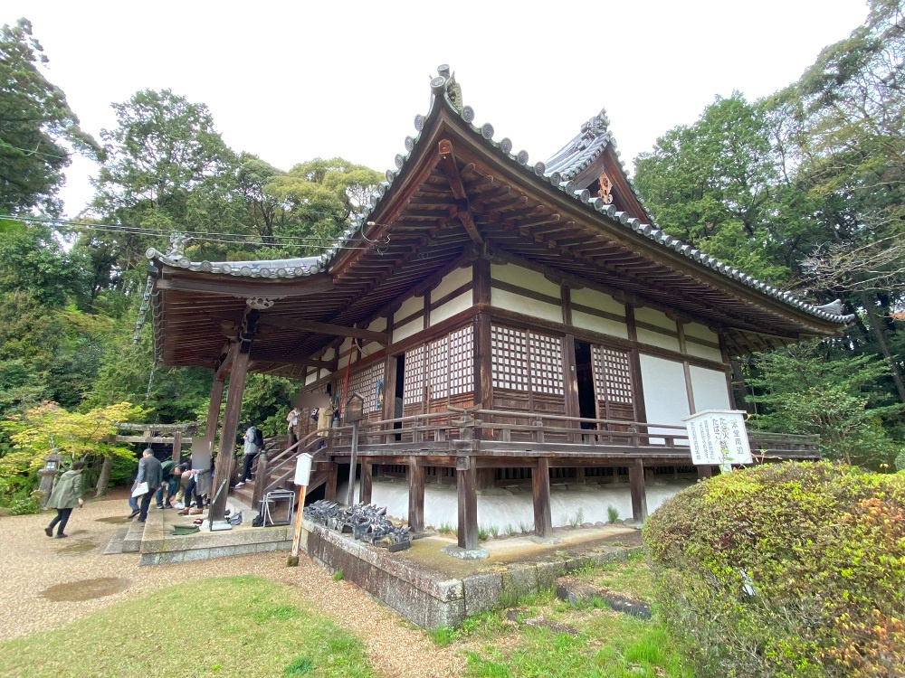 御本尊は天平仏の国宝・十一面観音菩薩立像