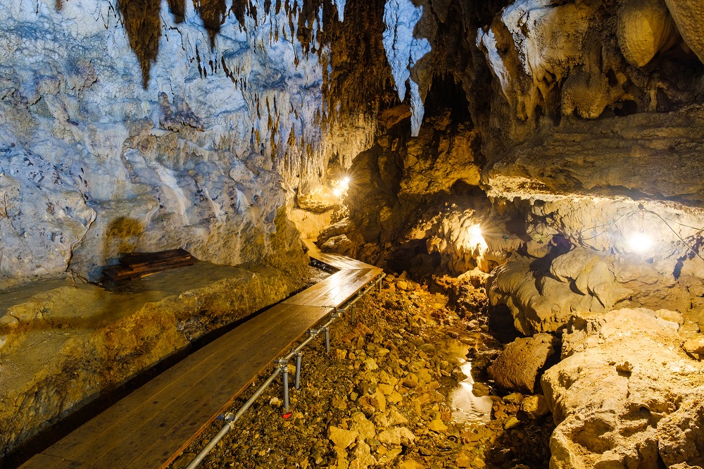 鍾乳洞「CAVE OKINAWA」