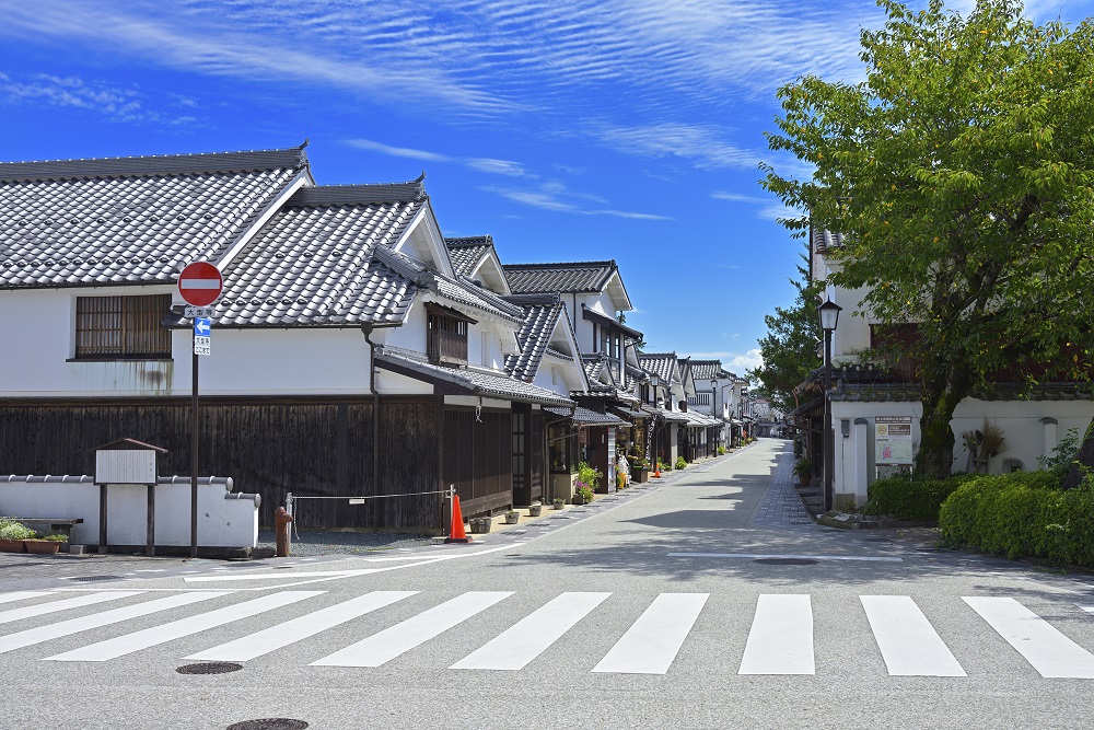 河原町妻入商家群の街並み