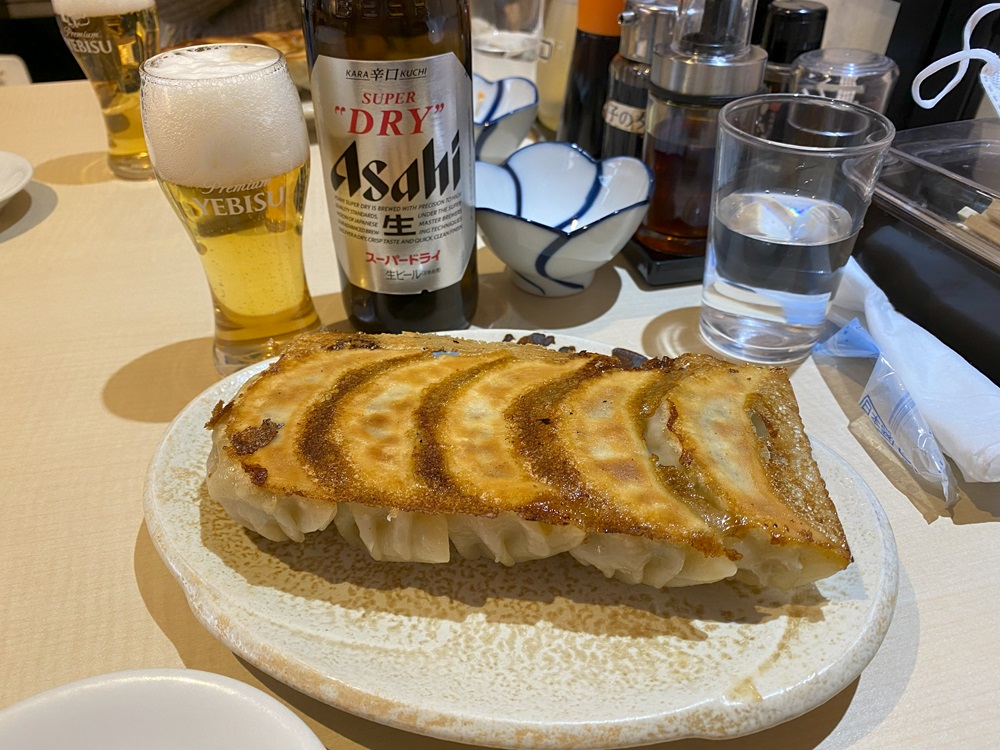 キャロルの餃子は巨大