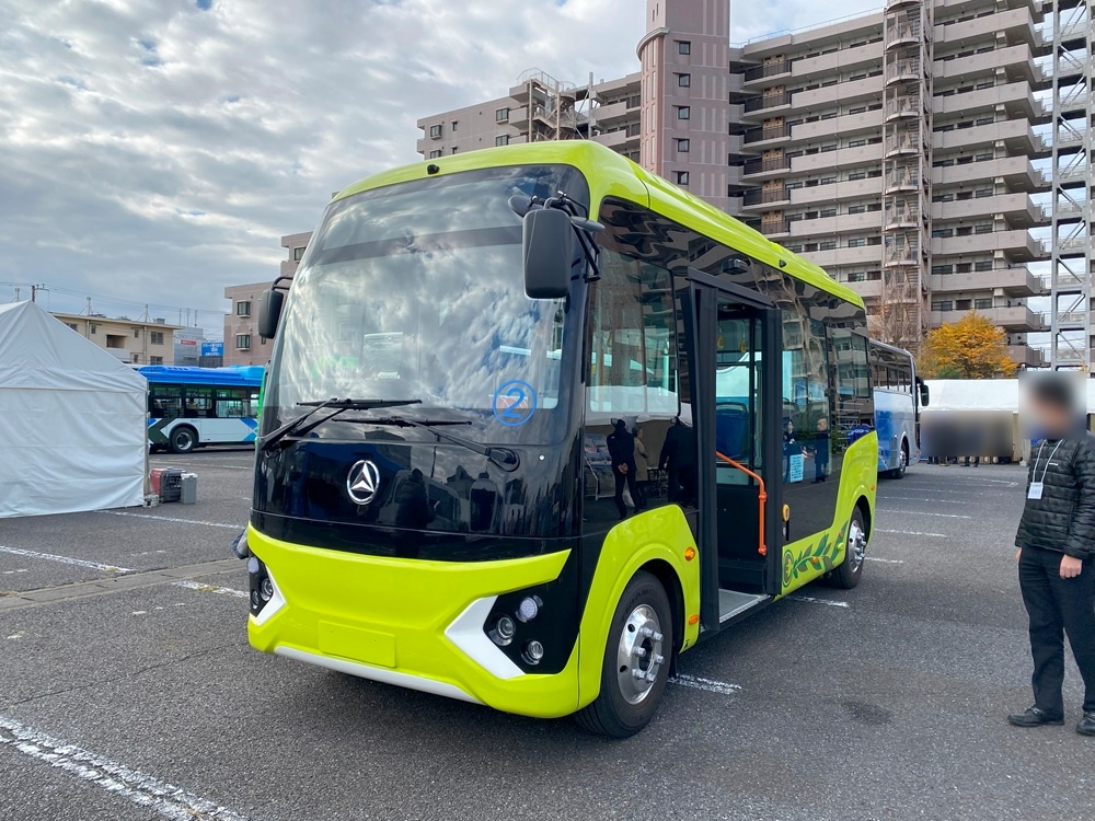 アルファバスジャパンの小型電気バスECITY L6