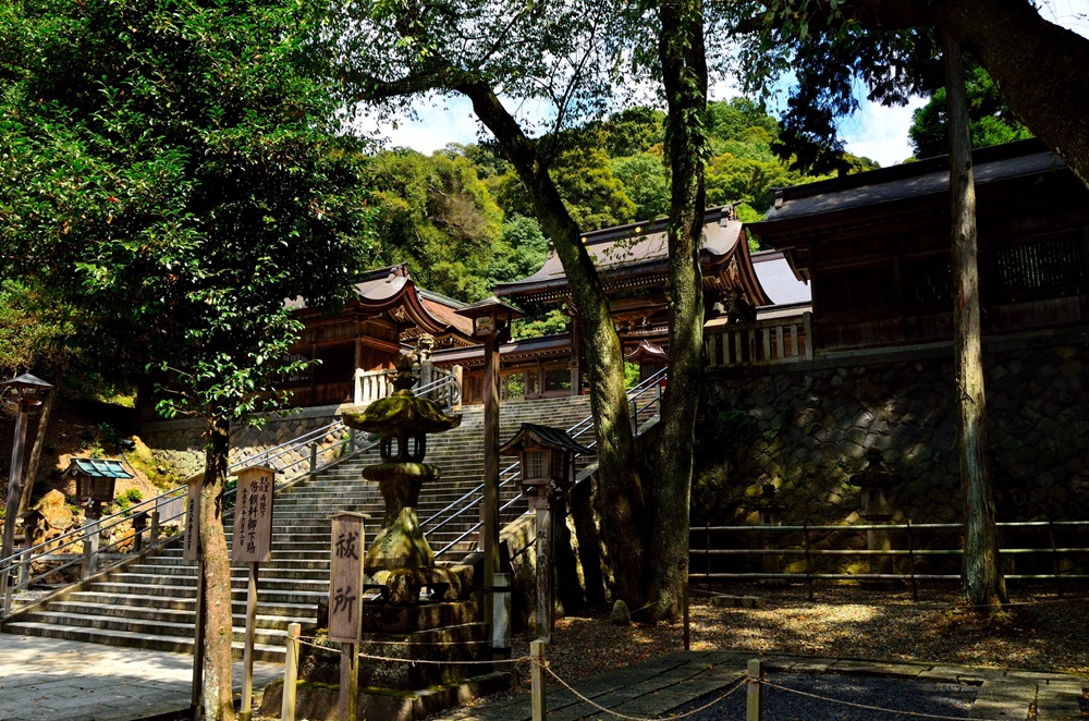 伊奈波神社