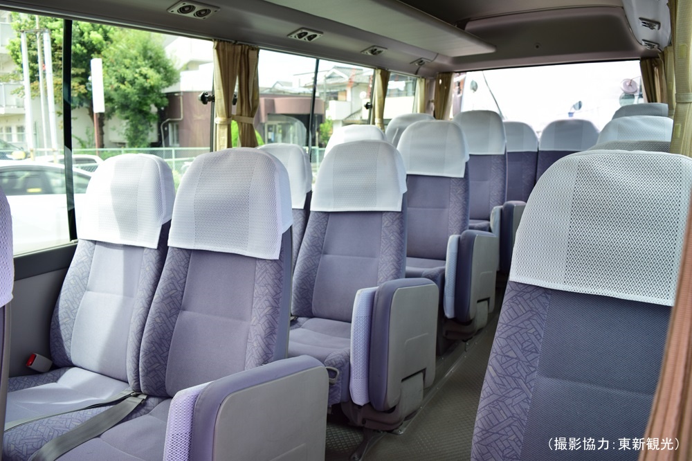 マイクロバスの座席例