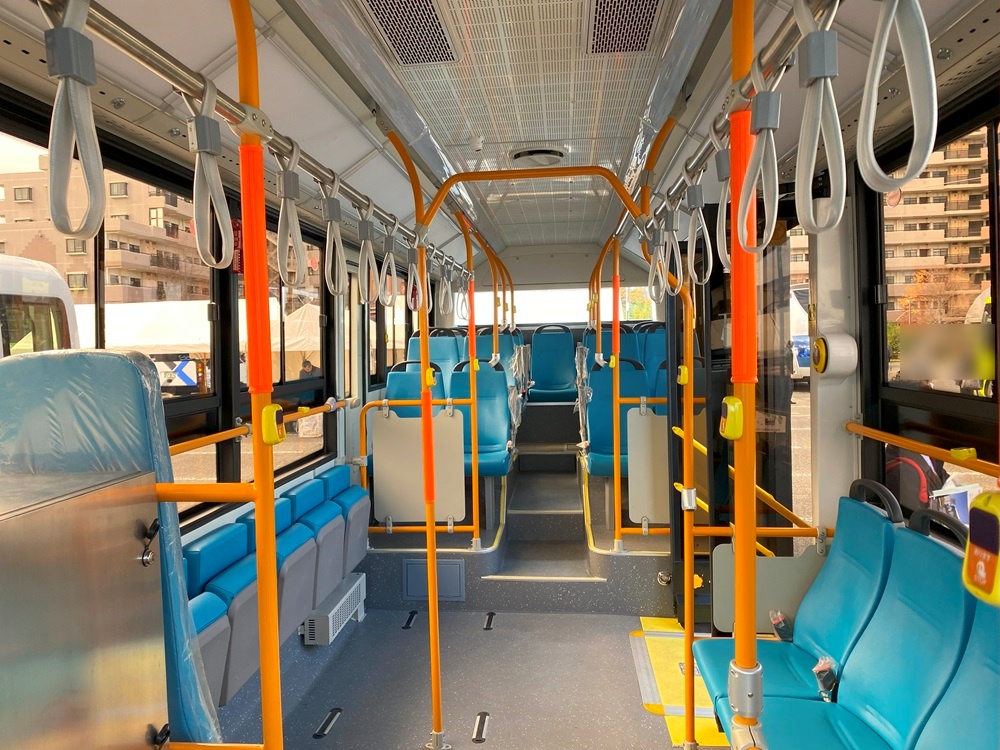 9m電気バス