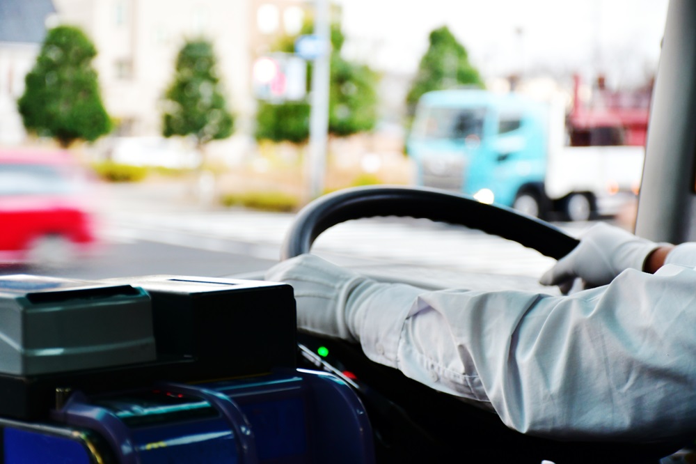 バス運転手の運転基準（1日の限界）