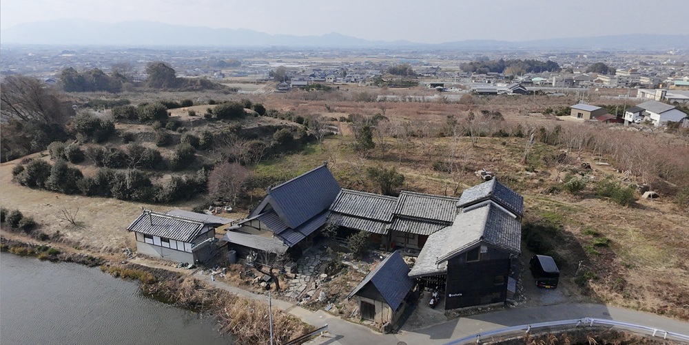 コフニア