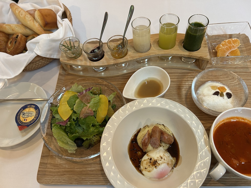 大人の朝食は、豪華なワンプレート