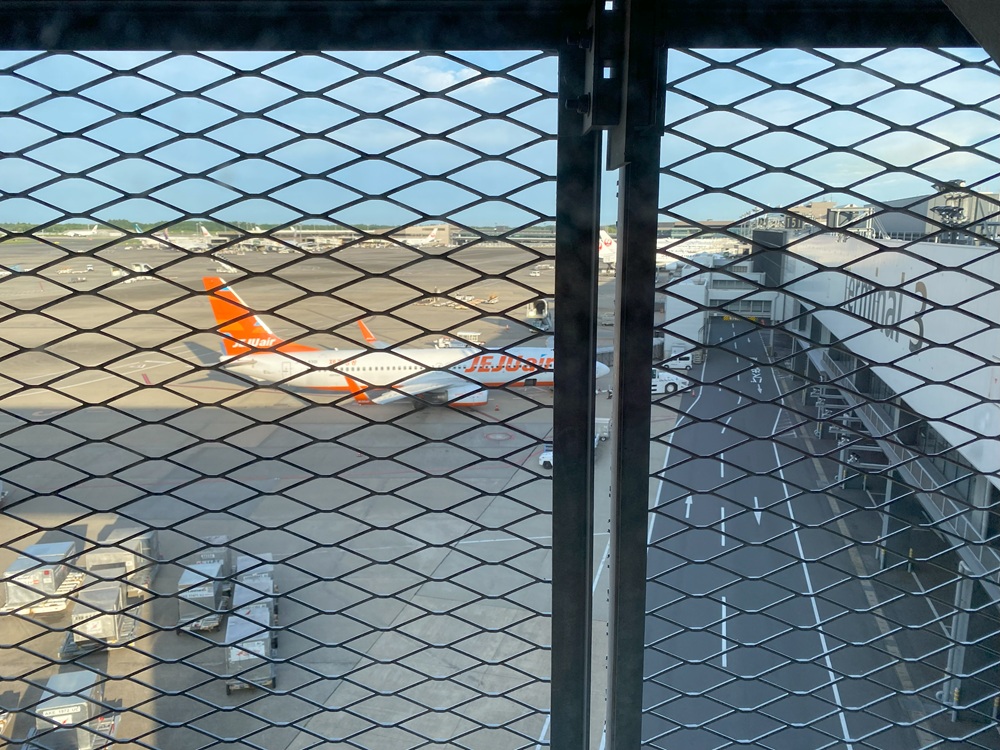 成田空港に停まるジェットツアー