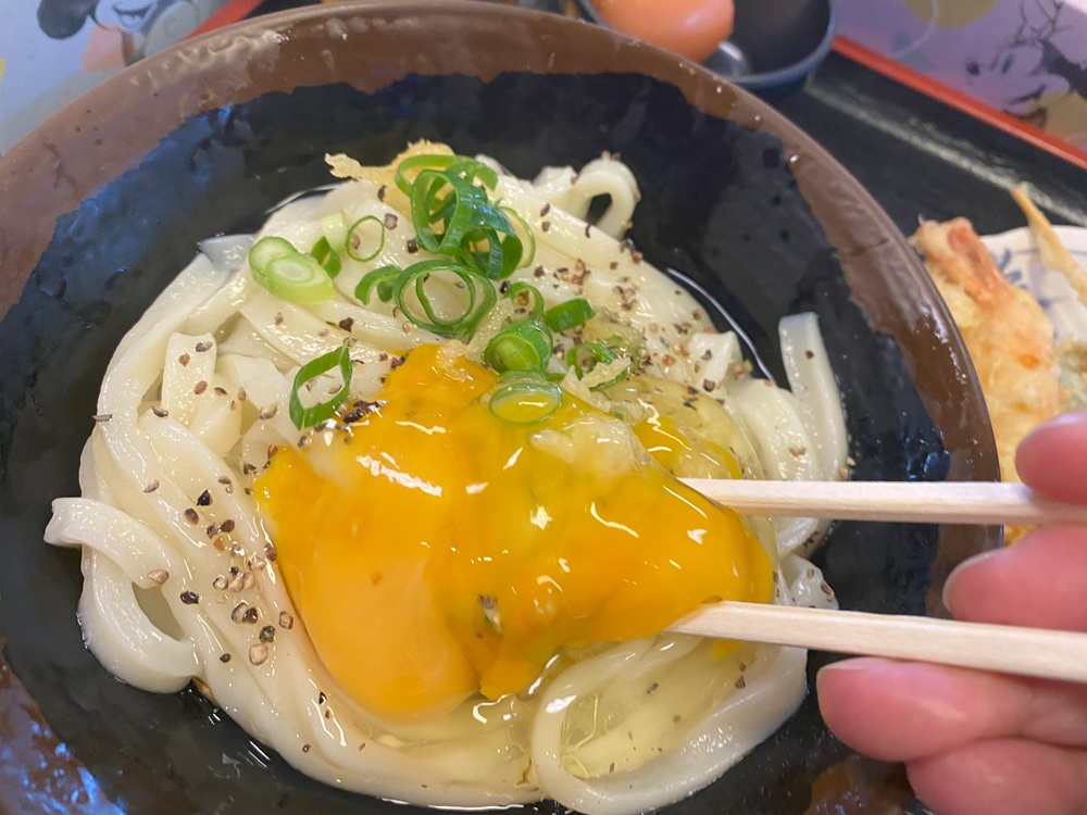 うどんでカルボナーラな感じ