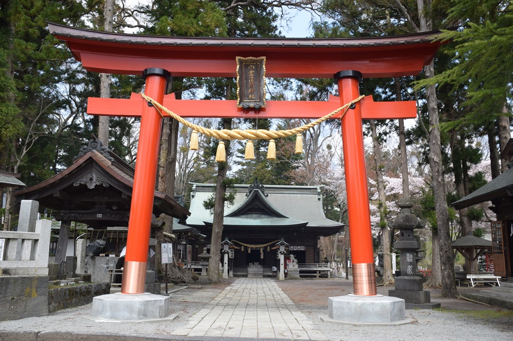 「富士山下宮小室浅間神社」