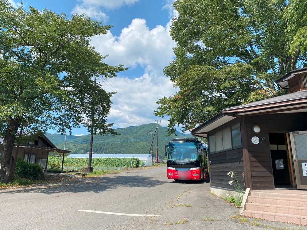 大型バス6台分駐車可能