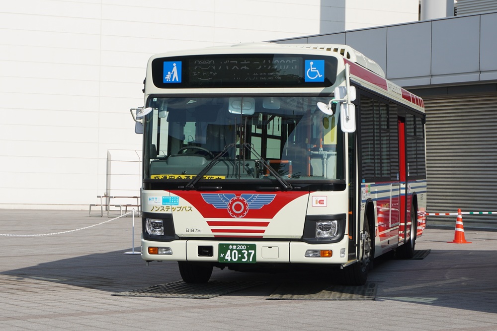 関東バスのノンステップバス