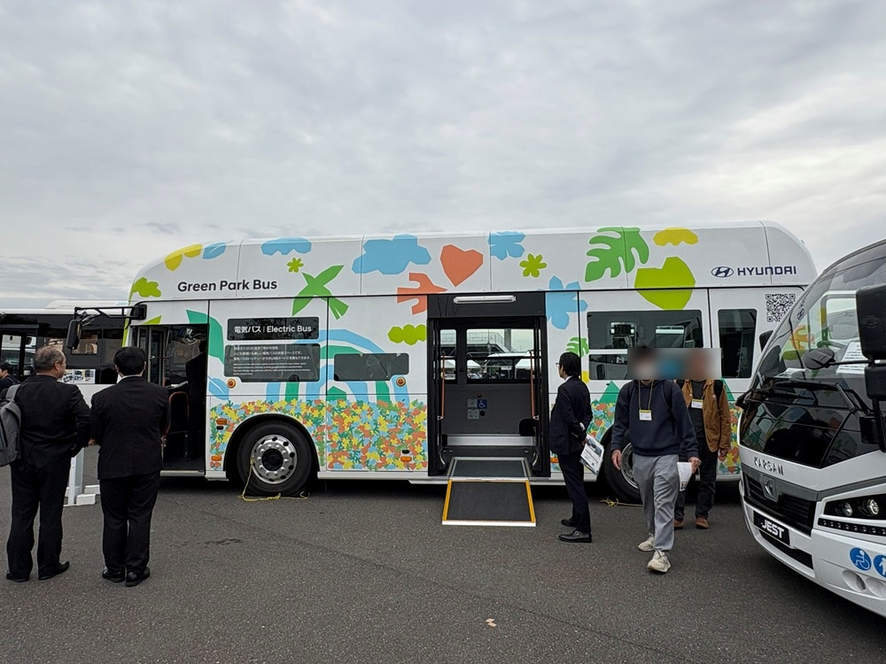 バリアフリーで乗り降りしやすい低床