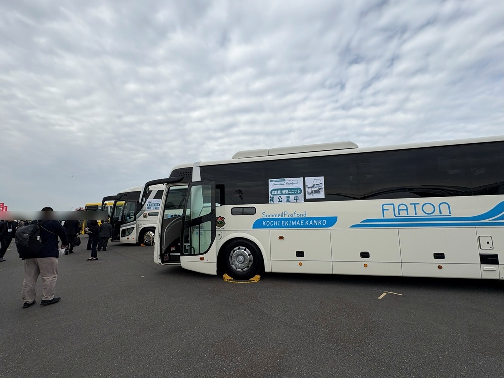 2024年式三菱ふそうエアロエース「FLATON(フラットン)」