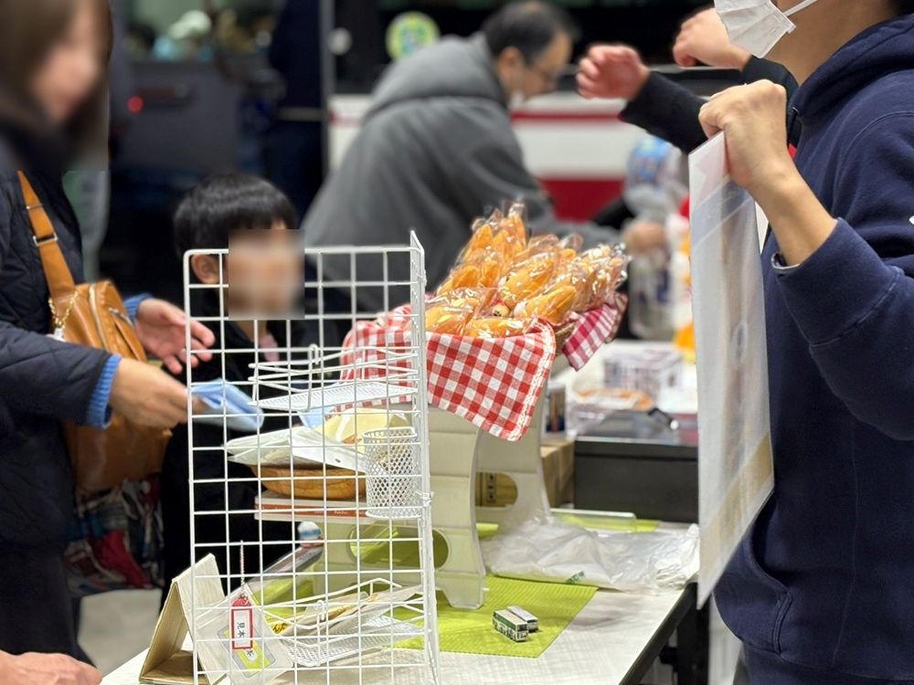 小田急バスのグッズコーナー