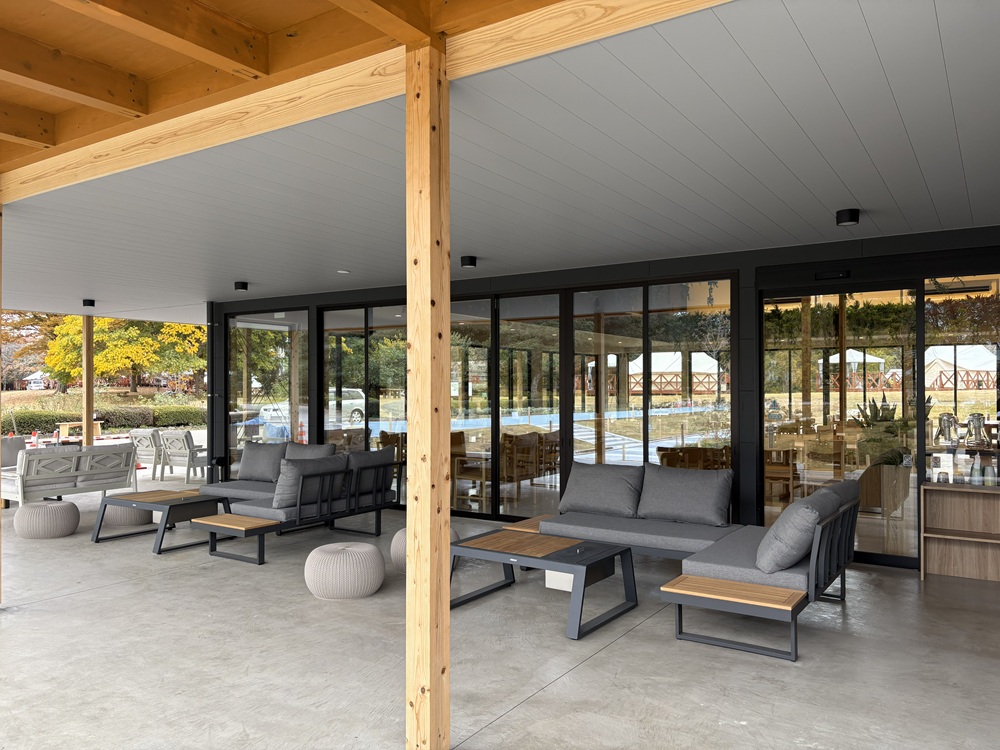 テラス席もある