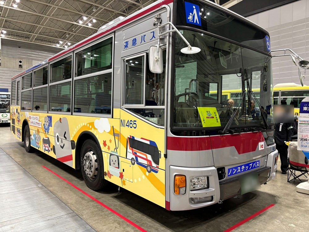 東急のキャラクターノッテちゃんがラッピング