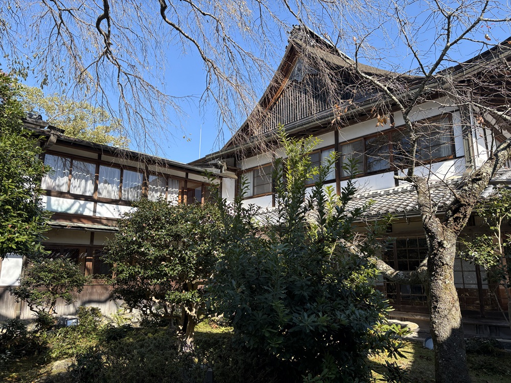 格式の高い宿坊として知られる竹林院