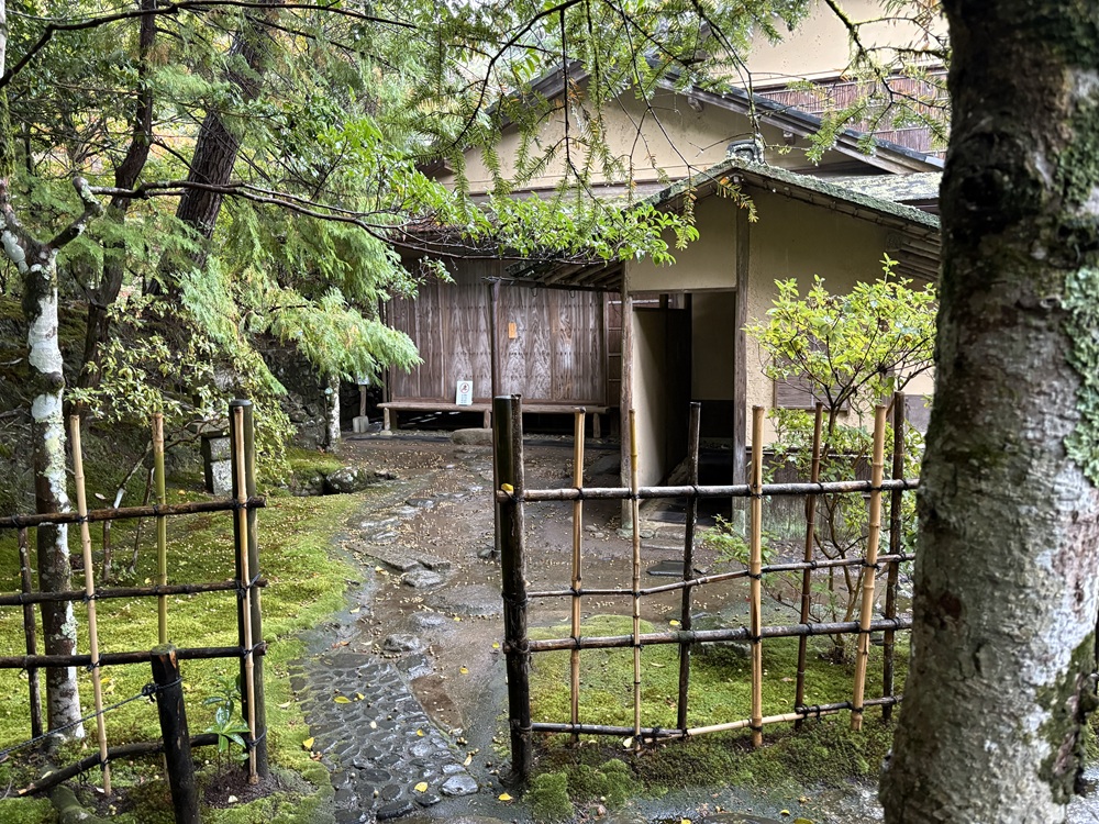 茶室広間（蓬莱）