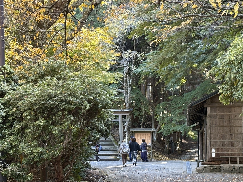 「奥千本」の金峰神社