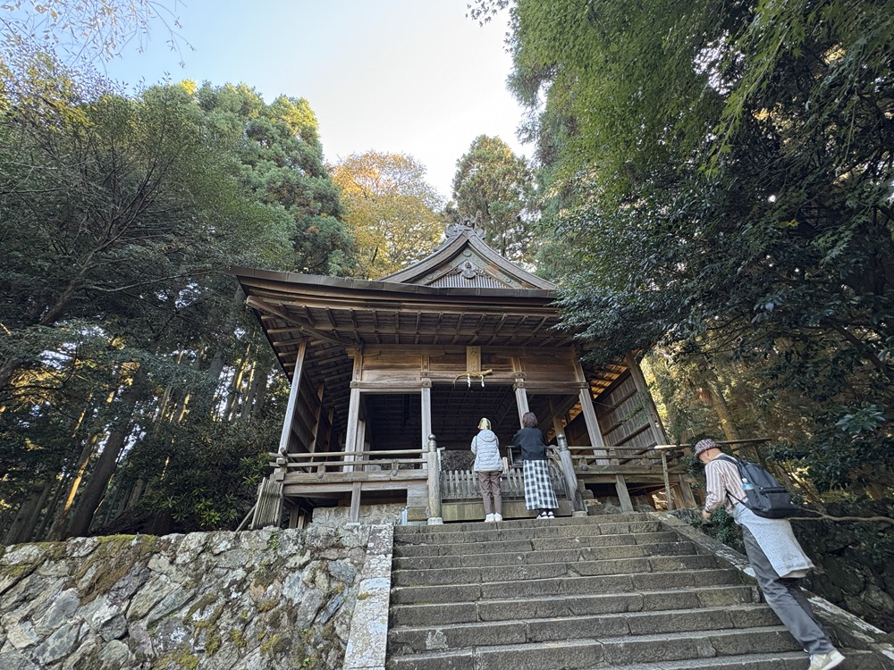 金峰神社の拝殿