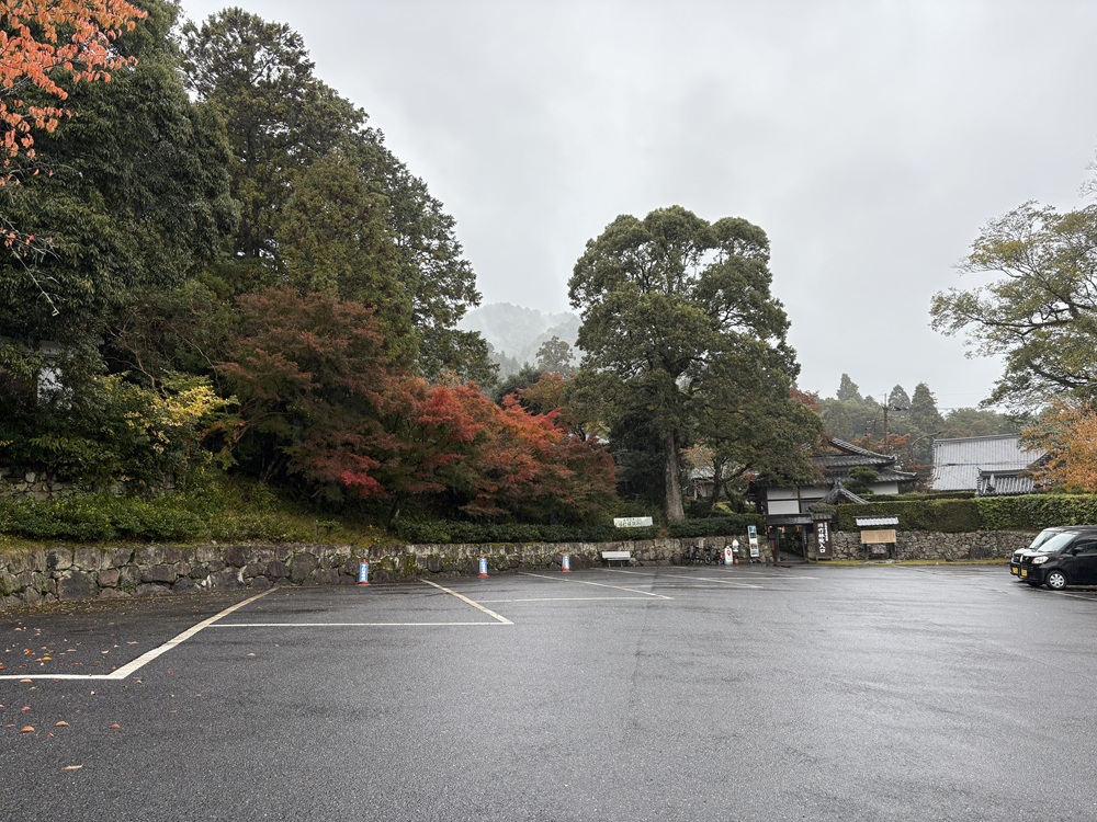 旧竹林院の駐車場