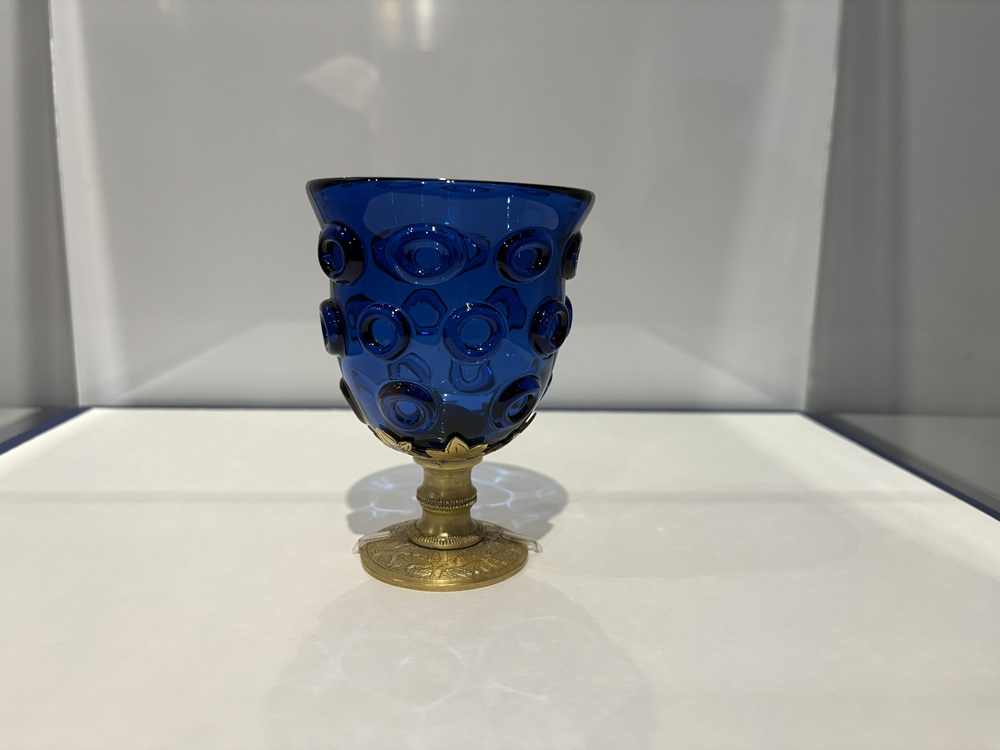 「瑠璃杯」のレプリカ