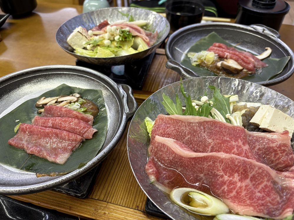 飛騨牛朴葉味噌＆飛騨牛すき焼きの御膳
