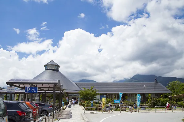  山梨へ観光バス旅行！おすすめの休憩スポット「道の駅 はくしゅう」
