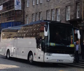 英国でも移動手段としてバスは人気!イギリスのバス事情